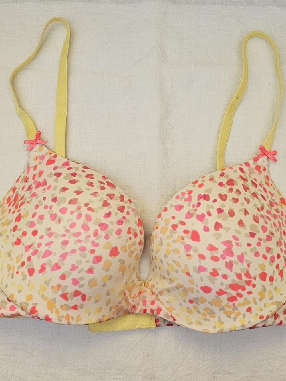 Colorful Victoria's Secret Twist-front Push-up Bra. SiW 34B.